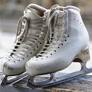 Edea Chor Women's White Ice Skates